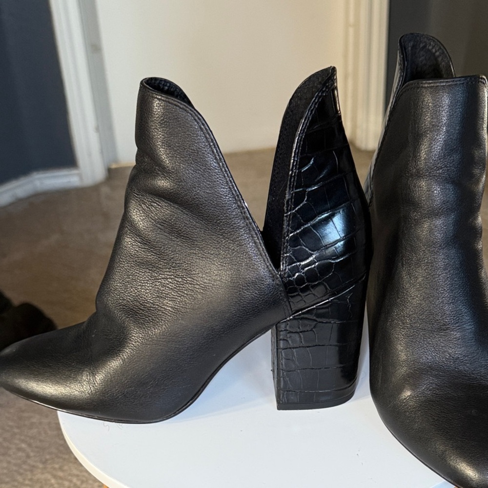 Steve Madden Black Textured Ankle Booties